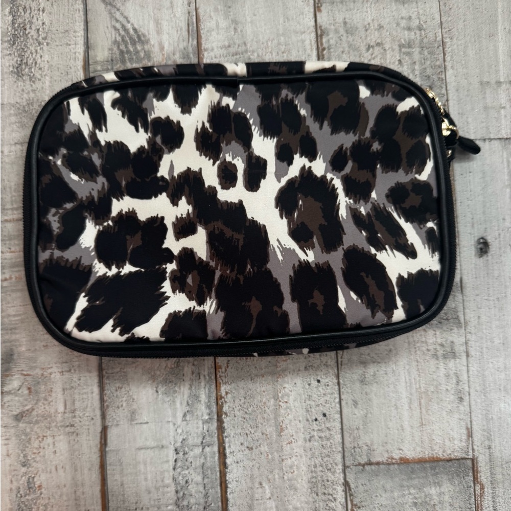 Diane Von Furstenberg Black and White Leopard Print Cosmetic Bag - Picture 2 of 5